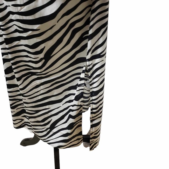Forever 21 Plus size 1X Black & White Zebra Print Cami Maxi Dress - Picture 3 of 10